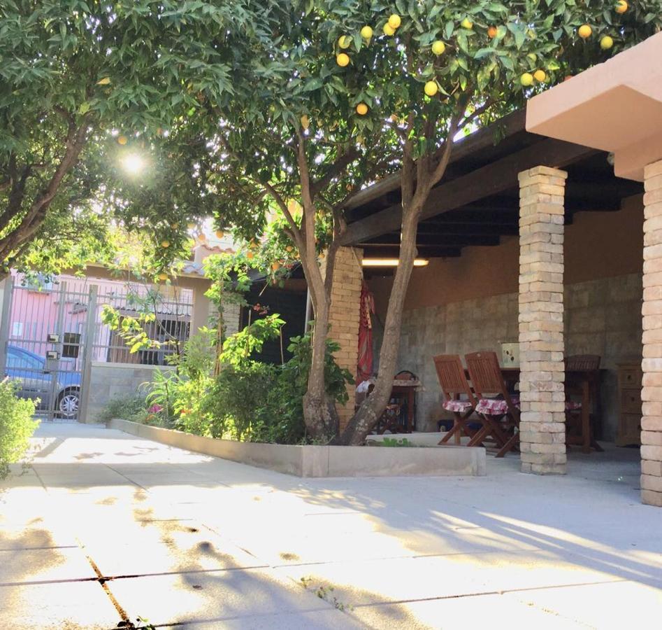 Il Mandarino Bed & Breakfast Decimomannu Exterior photo